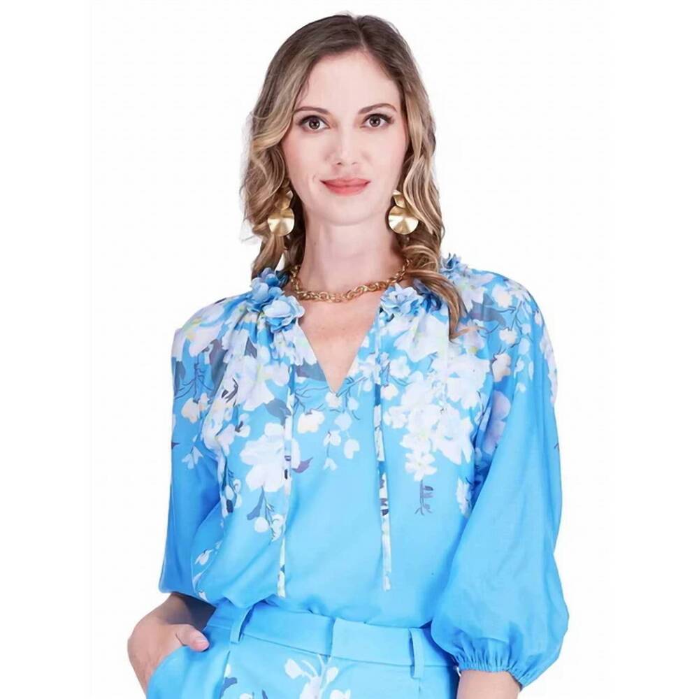 NEW JADE women's dimensional flower top in sky garden